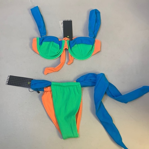 OneOne Swimwear Bikini Set XS - Picture 1 of 9